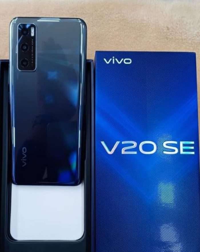 Vivo V20 SE (8/128 GB) with Full Box